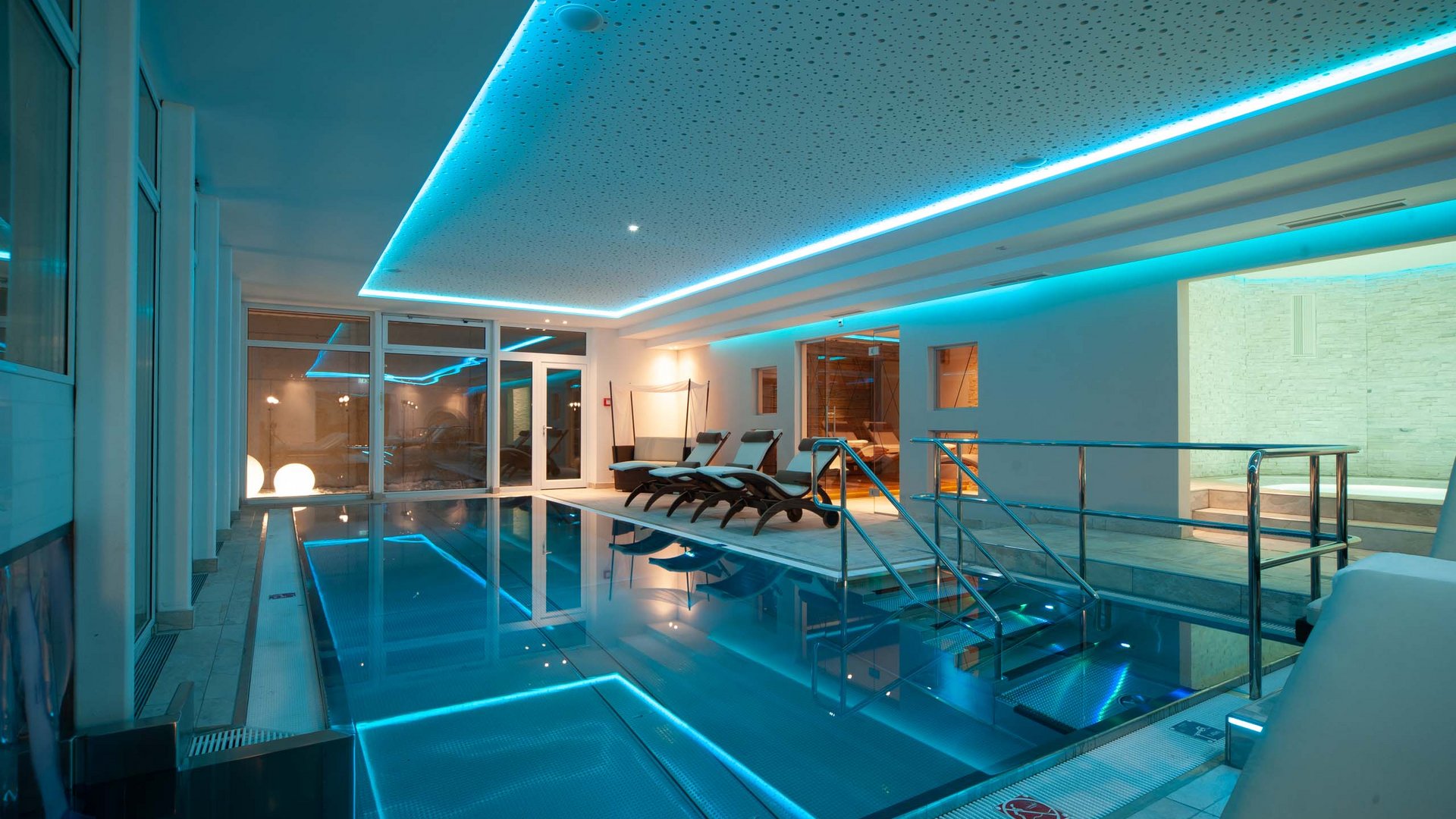 Day spa al nostro hotel in Tirolo con piscina